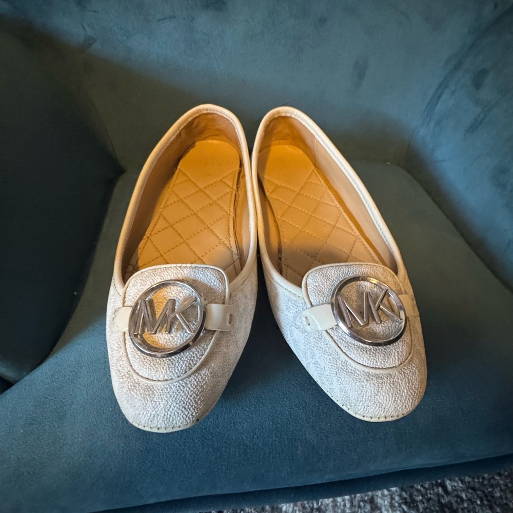 Michael Kors Cream Leather MK Medallion Loafers